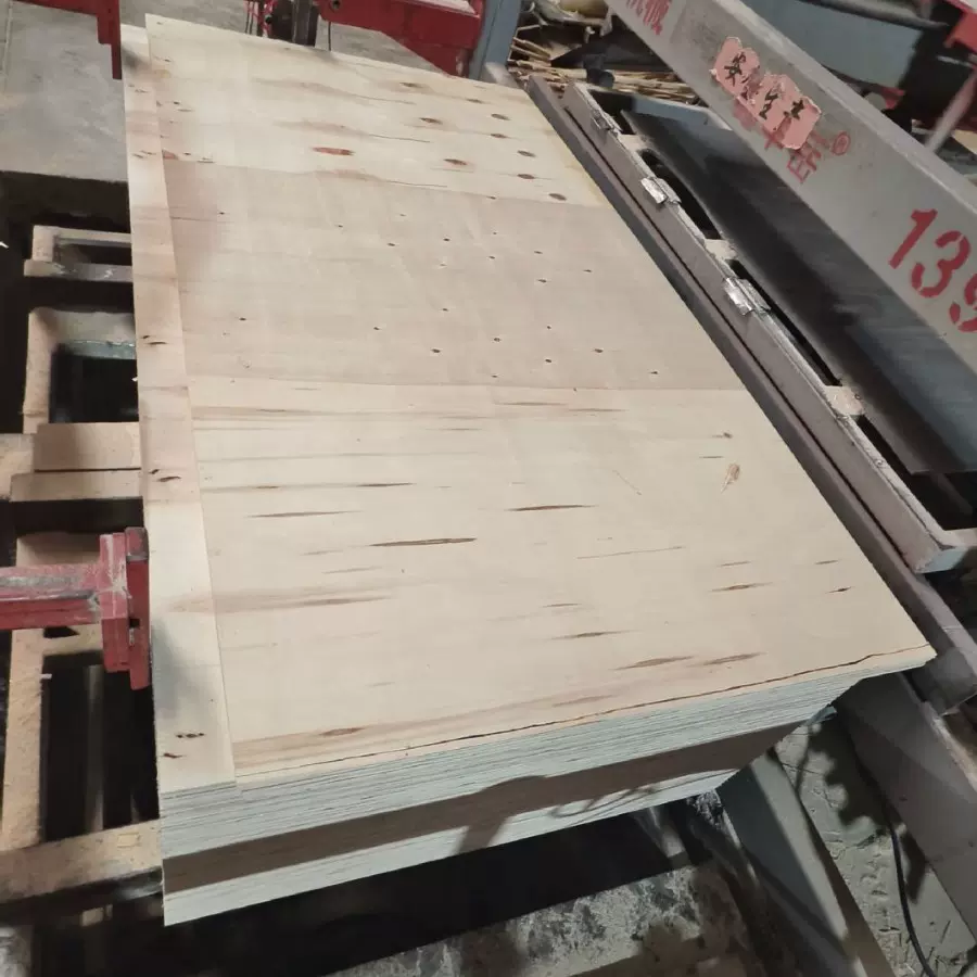 可以切割3mm-25mm包装板包装箱板托盘用多层胶合板贴面夹板卡板沙