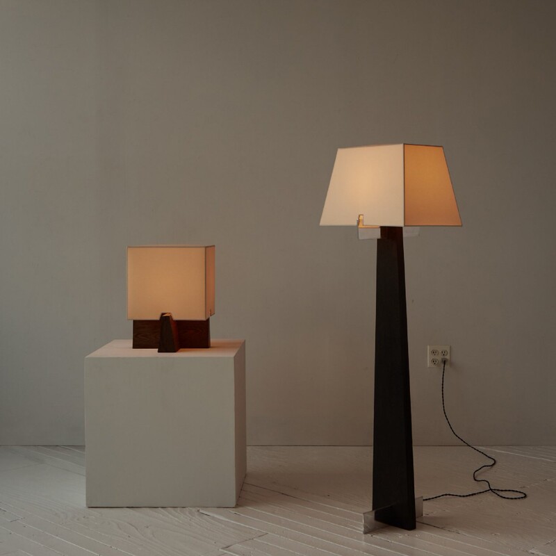 Medieval Style Wooden Art Handmade Floor Lamp Medieval Wabi-Sabi Style Solid Wood Exhibition Hall Villa Table Lamp