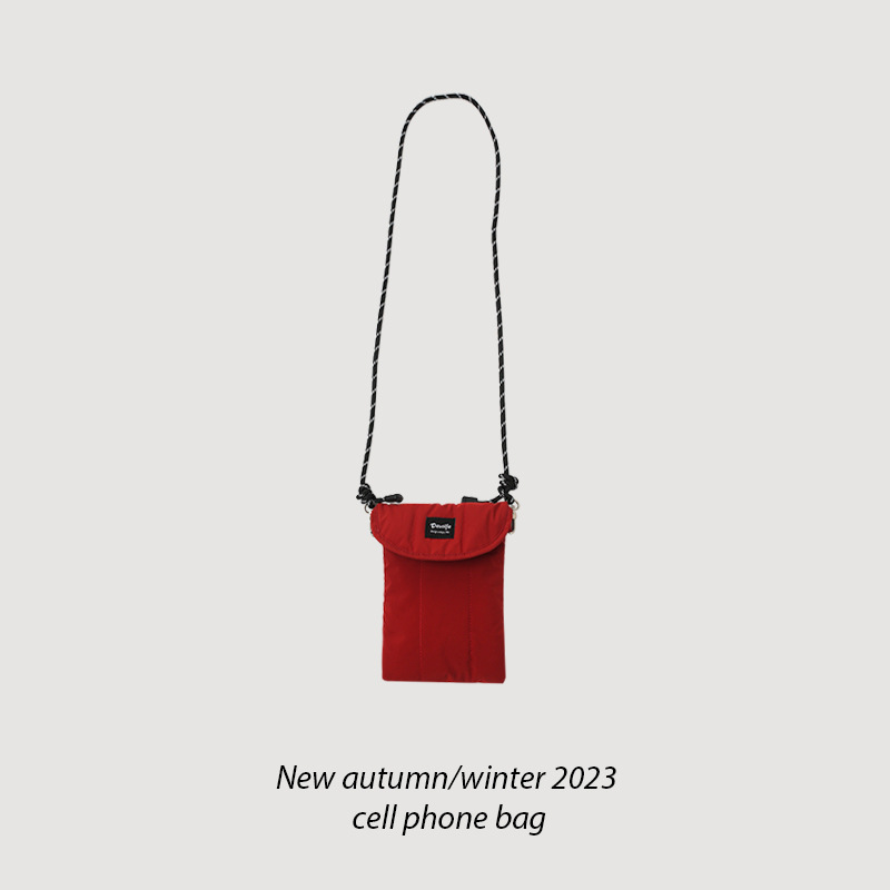 Acolchado pequeño bolso de hombro nicho de alta calidad ligero teléfono móvil pequeño bolso de las mujeres pequeño bolso para caminar crossbody embalaje teléfono móvil