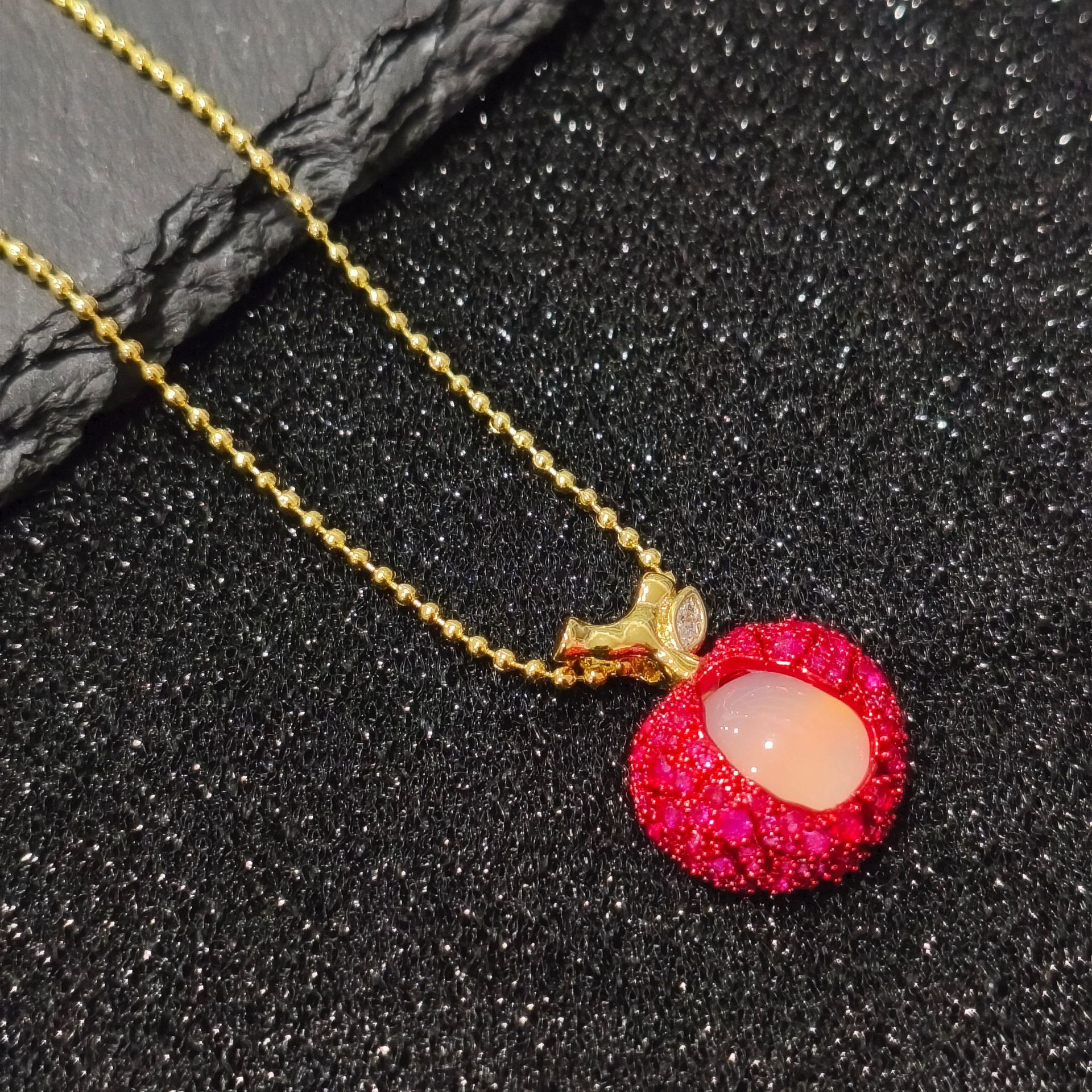 包邮日常配饰KS红色立体满钻苹果吊坠 短款项链 项饰女