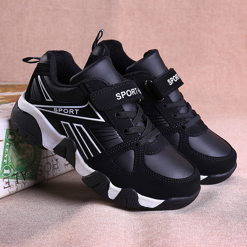 Blanco y negro P968 (cuero)