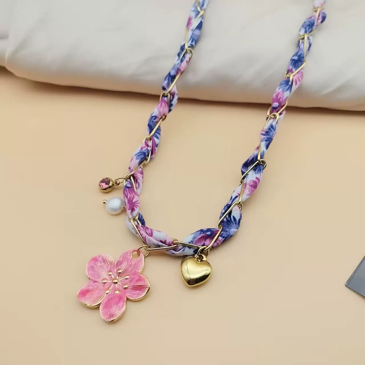 跨境编织不锈钢项链夏季花朵桃心珍珠生肖吊坠小花布波西米亚项链