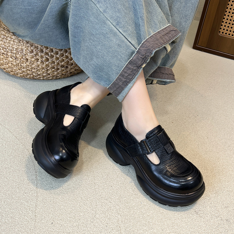 Lightweight Thick-Soled Genuine Leather Women's Shoes for Petite Individuals, Retro Style Round-Toe Low-Top Cowhide Flats, New Model for Spring/Summer 2026