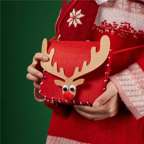 Christmas small gift children's toys handmade diy material package deer backpack kindergarten party decoration