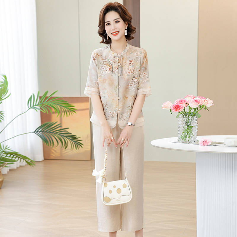 Mother's Summer 2024 New Style Western Style Short-sleeved Shirt Middle-aged and Elderly Women's Summer New Chinese Style National Style Top Set