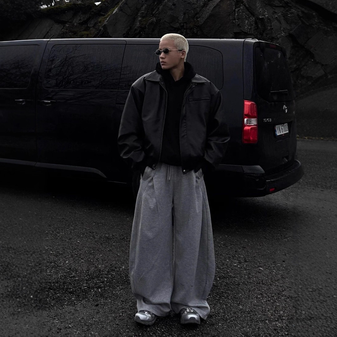 Men's And Women's Relaxed Casual Straight Leg Sports Pants American Style Autumn Sweatpants Loose Fit_viptrois.com