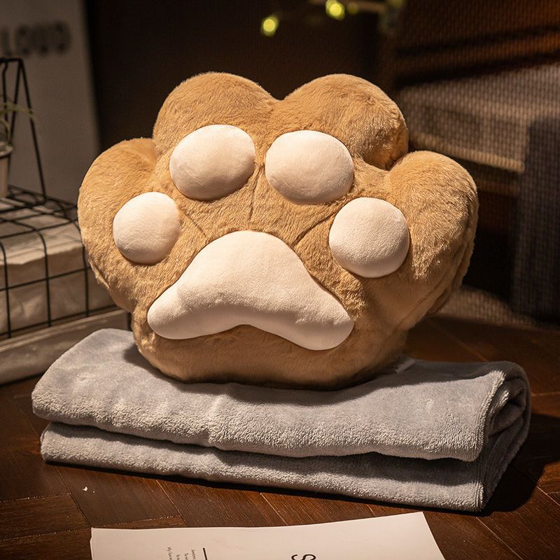 짙은 갈색 고양이 발