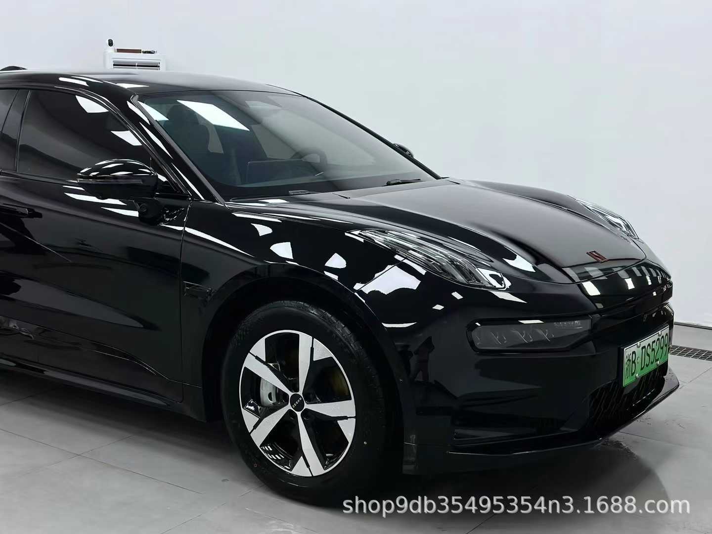 Imported Tpu Super Bright Piano Black Color Changing Film Bright Black Full Car Car Clothing Matte Color Changing Modified Paint Protective Film