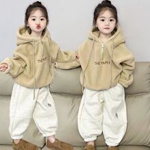 Ůͯ�ӽq���b�¿���⃺ͯ�ﶬ�b�Ӻ�ëë�l�����_ѝŮ�����ɼ���