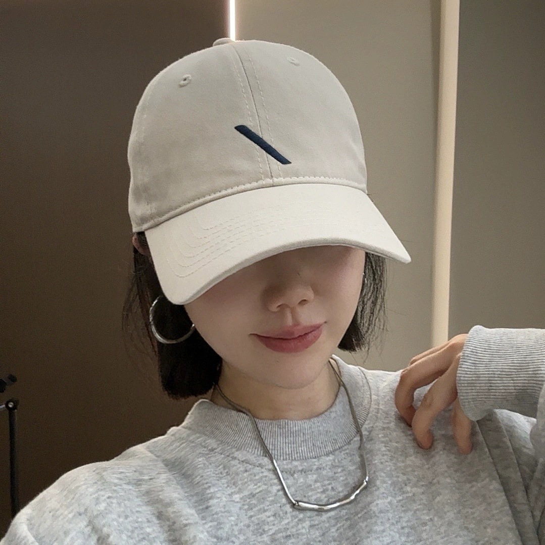 Casual coreano bordado barra barra barra sombrero de béisbol para mujeres primavera versátil nuevo sombrero de boca de pato simple sombrero de sol