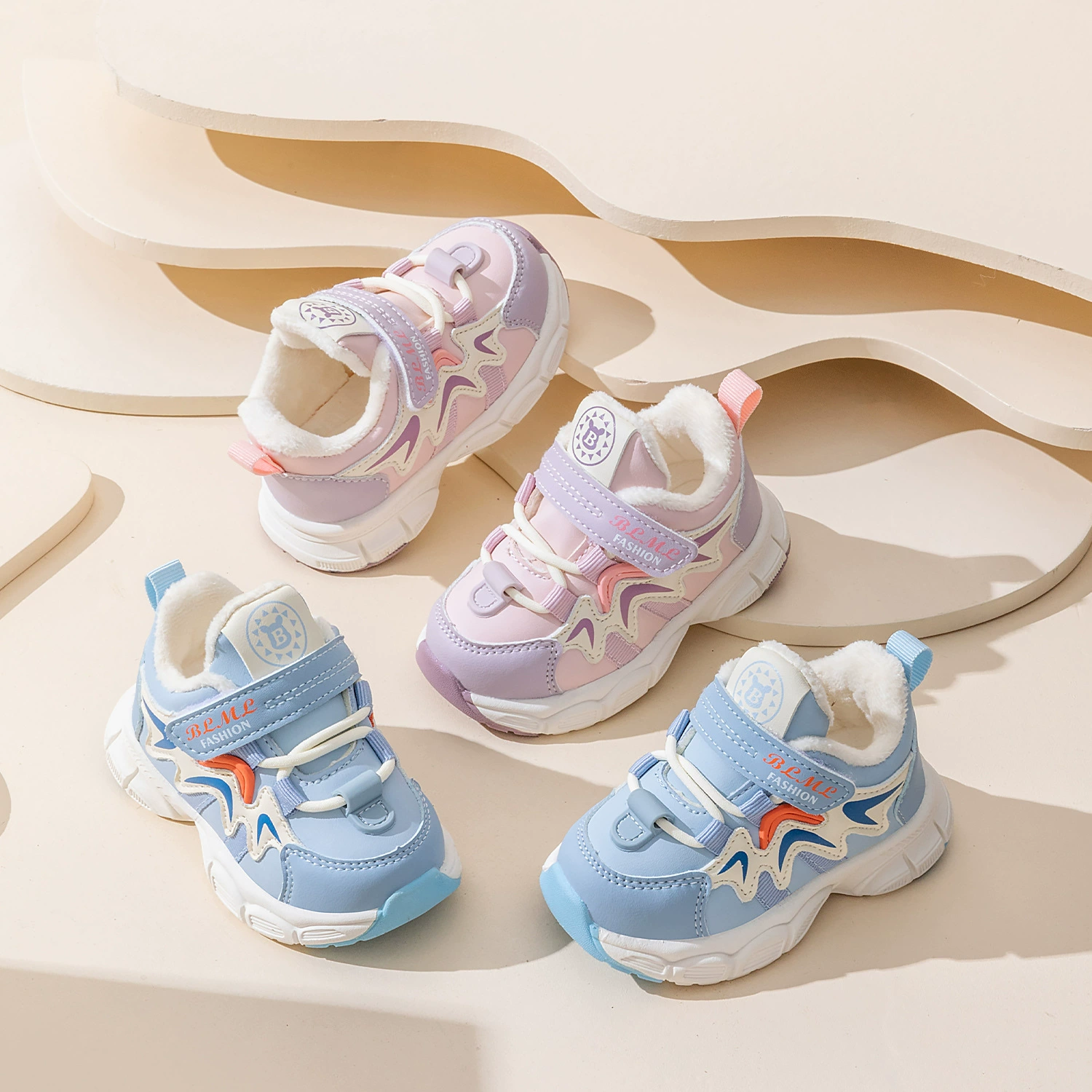 2024 зимние новые детские кроссовки для девочек с бархатным мягким дном для обуви из хлопка зимой