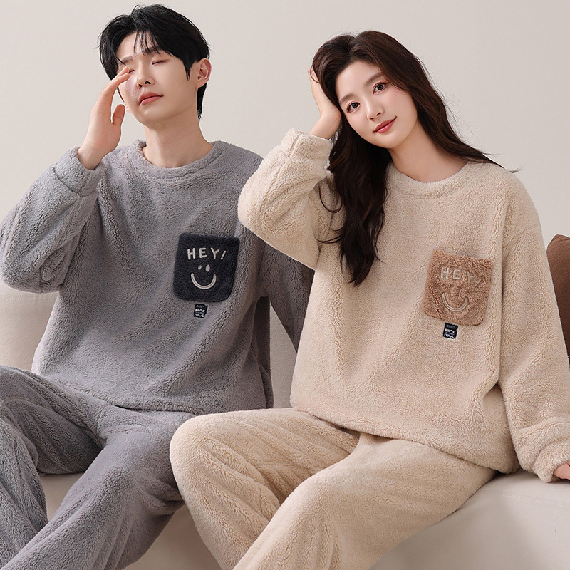 Velvet keep warm cartoon pijama with a round collar