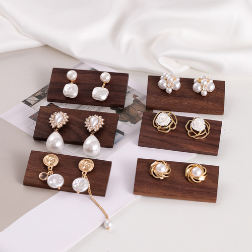 ins walnut ear fungus earring display rack solid wood card shooting props jewelry backboard jewelry stall display 