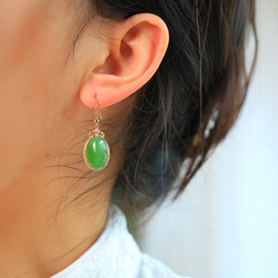 Hotan jade jasper old pit material ice moist fine 18k gold inlay specifications: bare stone 17/12/8.2 total weight 6.7