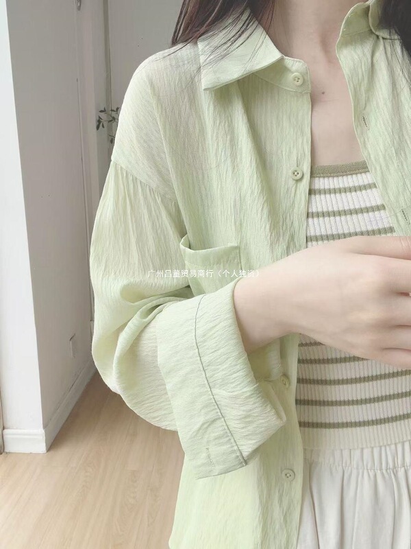 Dopamine-style outfit that makes skin look brighter, petite women's summer thin loose-fitting casual mid-length shirt for layering Dopamine-style outfit that makes skin look brighter, petite women's summer thin loose-fitting casual mid-length shirt for layering
