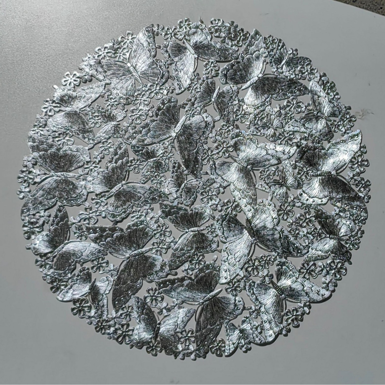 Mantel de mesa de arte para el hogar Mantel de mesa de pvc de mariposa Creativo impermeable, a prueba de aceite, anti-escaldado, almohadilla de aislamiento térmico, almohadilla decorativa hueca, mantel redondo