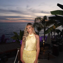 2025欧美跨境新款女装新款时尚丝绸质感气质纯色挂脖领上衣