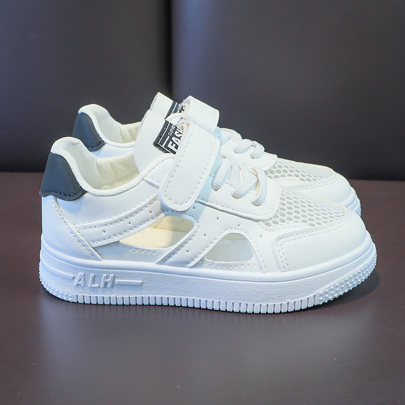 Zapatos de malla para niños 2024 de verano de moda para niñas sandalias huecas transpirables de malla única baja zapatos blancos para niños pequeños