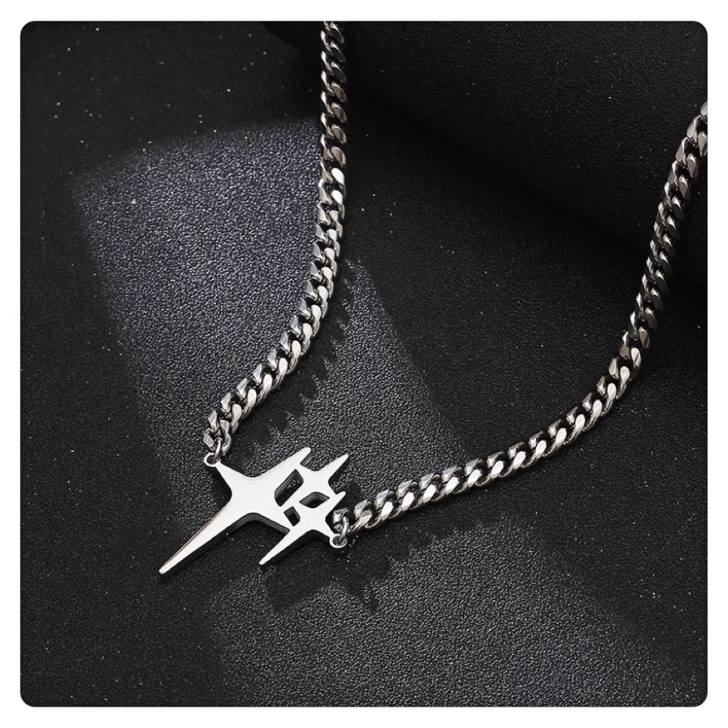 Collier Jackson Wang : Pendentif cubain polyvalent en forme d'étoile, style hip-hop haut de gamme, en acier titane pour homme_voghion.com
