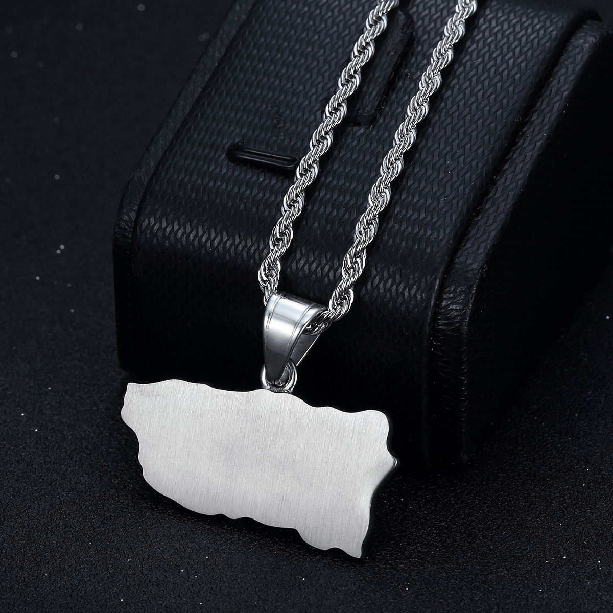 18K Gold Plated Plating Material Rhinestones Inlay Material Hip-Hop Map Titanium Steel Plating Rhinestones 18K Gold Plated Men's