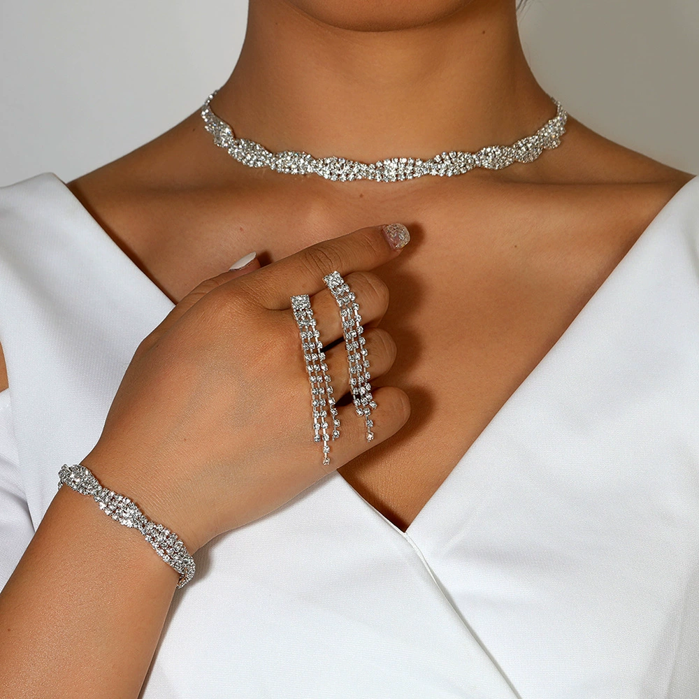 Европейская и американская Amazon трансграничная личность темпераментная цепочка когтей