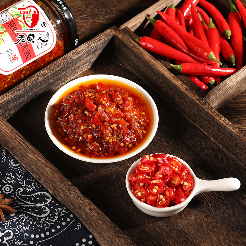 Fengcheng Laoshiren Garlic-Chili Pepper Super-Hot Seasoning Box from Jiangxi Specialty—Perfect Side Dish for Rice, Spicy Chili Sauce, and Flavorful Noodle Dip