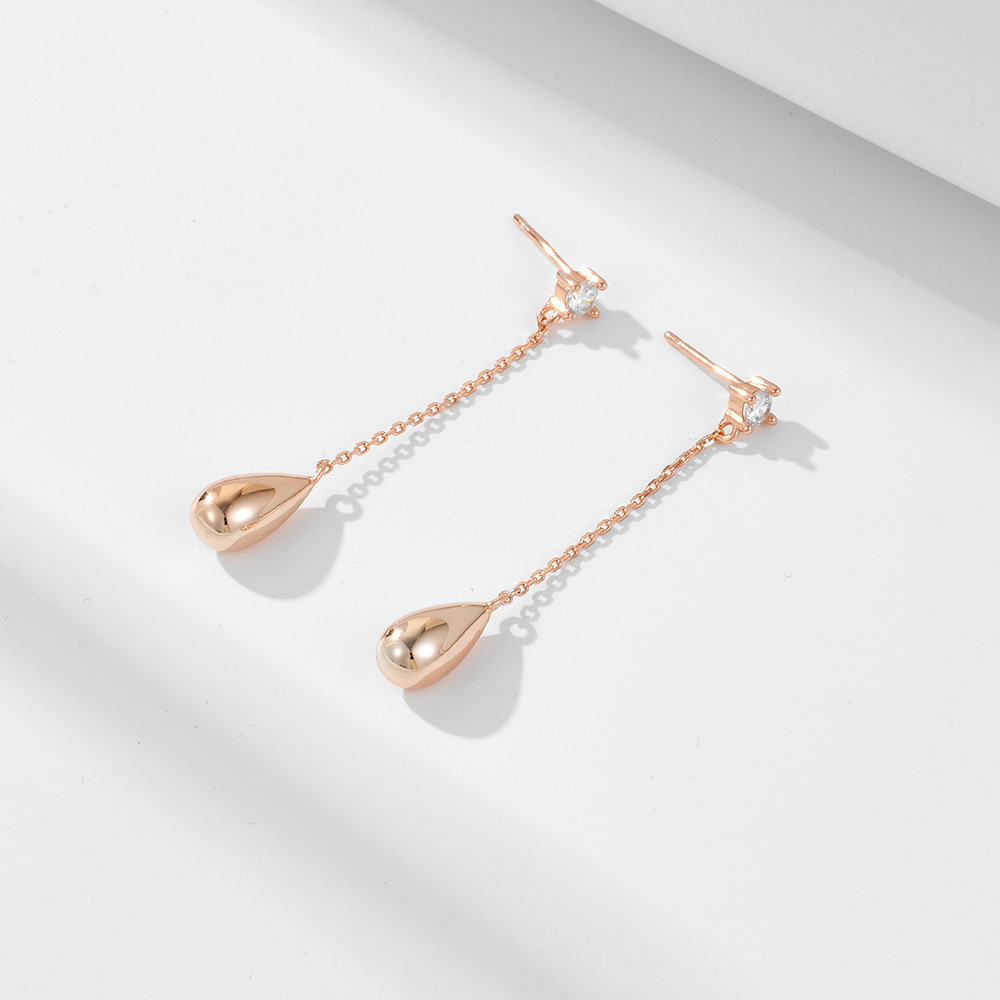 Nouvelle version coréenne créative avec gouttelettes auriculaires simples, boucles d'oreilles à long franges personnalisées, boucles d'oreilles profilées, cadeaux pour femmes en gros