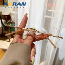 �ޱ߿�����۾��п�����ж�����Ƭ���ճ������η������۾���Ů