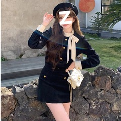 富家千金スーツの女性の小香蝶結びのベルベットのコート秋の冬の高腰の半身のスカートの短いスカートの2つのセット