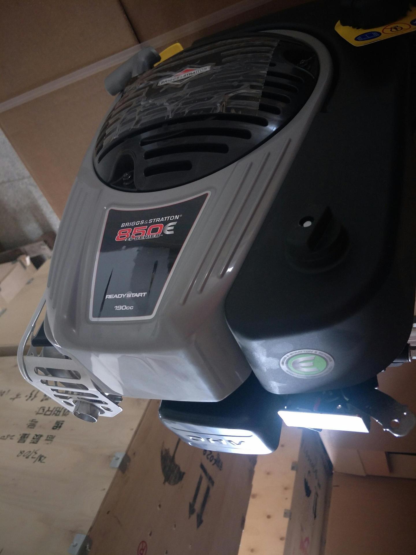 供应百力通垂直轴850发动机