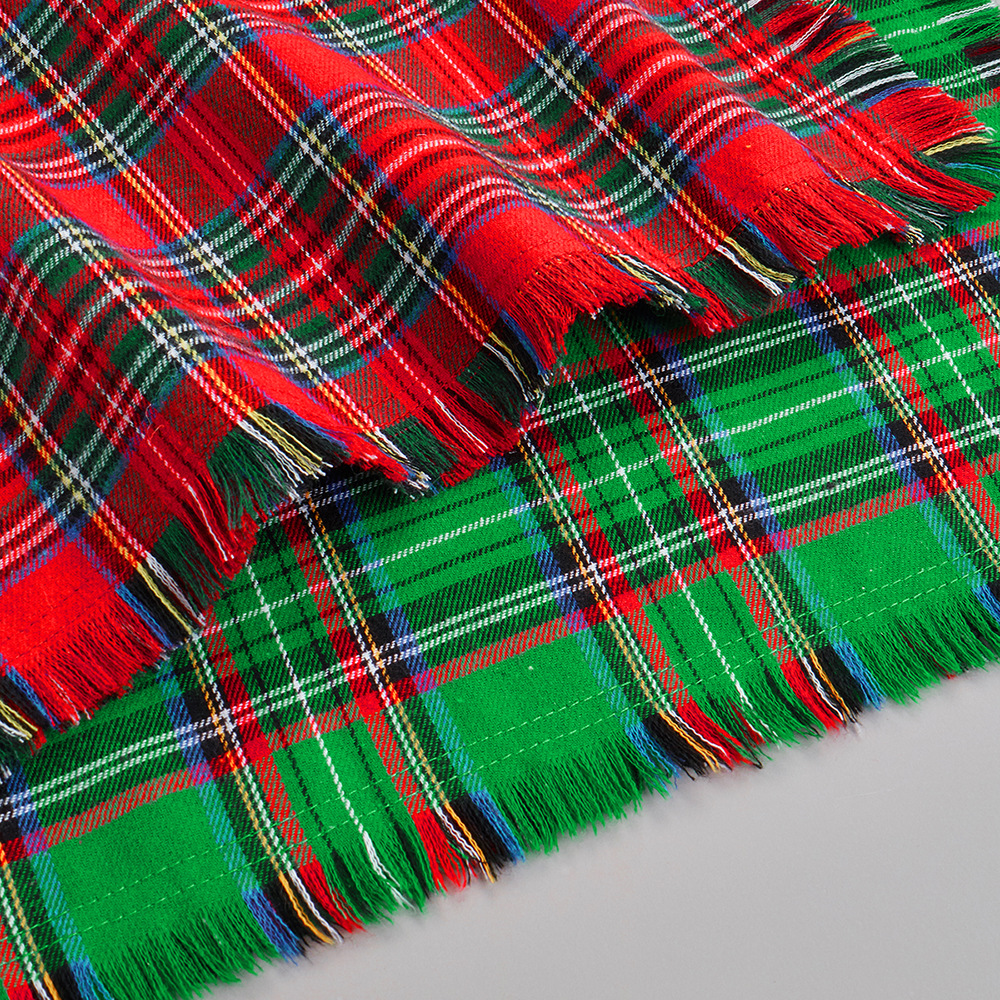 Tanpopo nuevo transfronterizo Plaid borla triángulo toalla para mascotas Toalla de triángulo de Navidad Toalla de saliva para mascotas bufanda