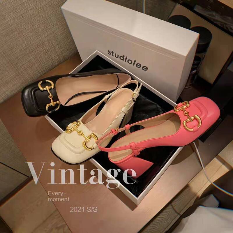 French High Heels for Girls 2025 Spring New Square Toe Leather Shoes Thick Heel Retro Soft Leather White Commuter Flats for Women