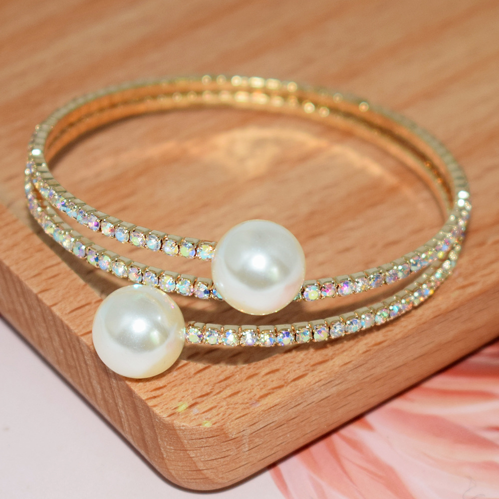 Elegante Geométrico Aleación Enchapado Embutido Perlas Artificiales Diamantes De Imitación Mujeres Brazalete display picture 5