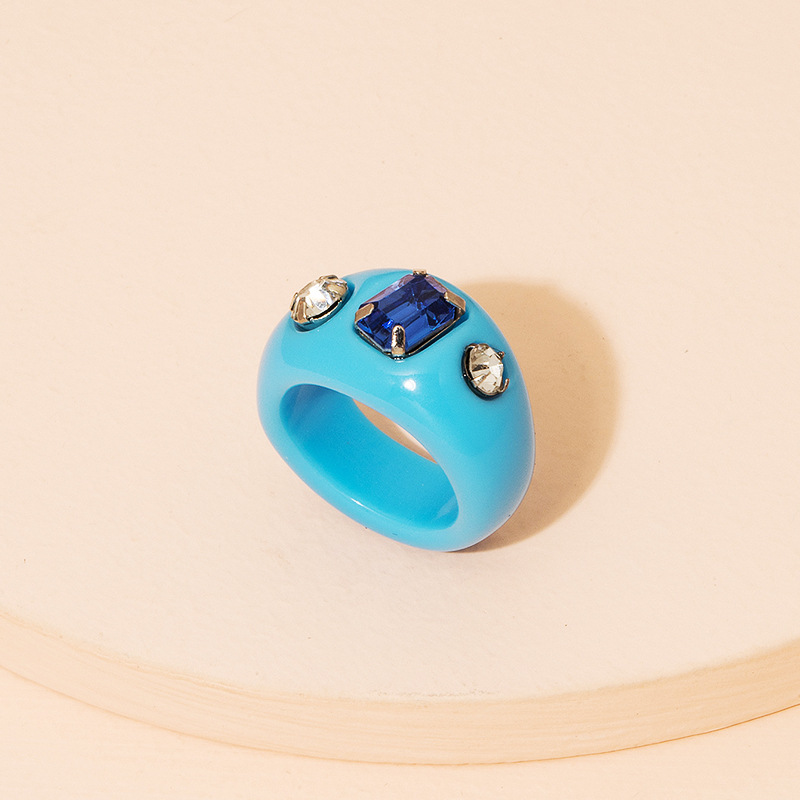 Vintage acrylic design sense beaded flower resin ring set