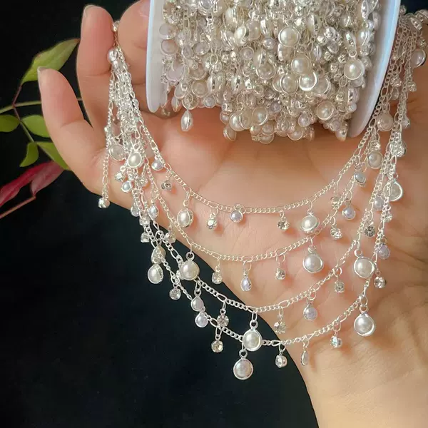 Яркое серебро