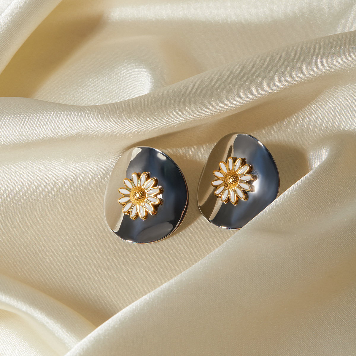 Dripping Oil Daisy Stainless Steel Earrings