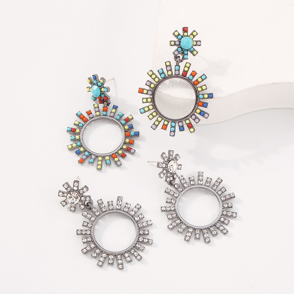 Fashion Geometric Hollow Round Rhinestone Sunflower Alloy Earrings Wholesale display picture 8