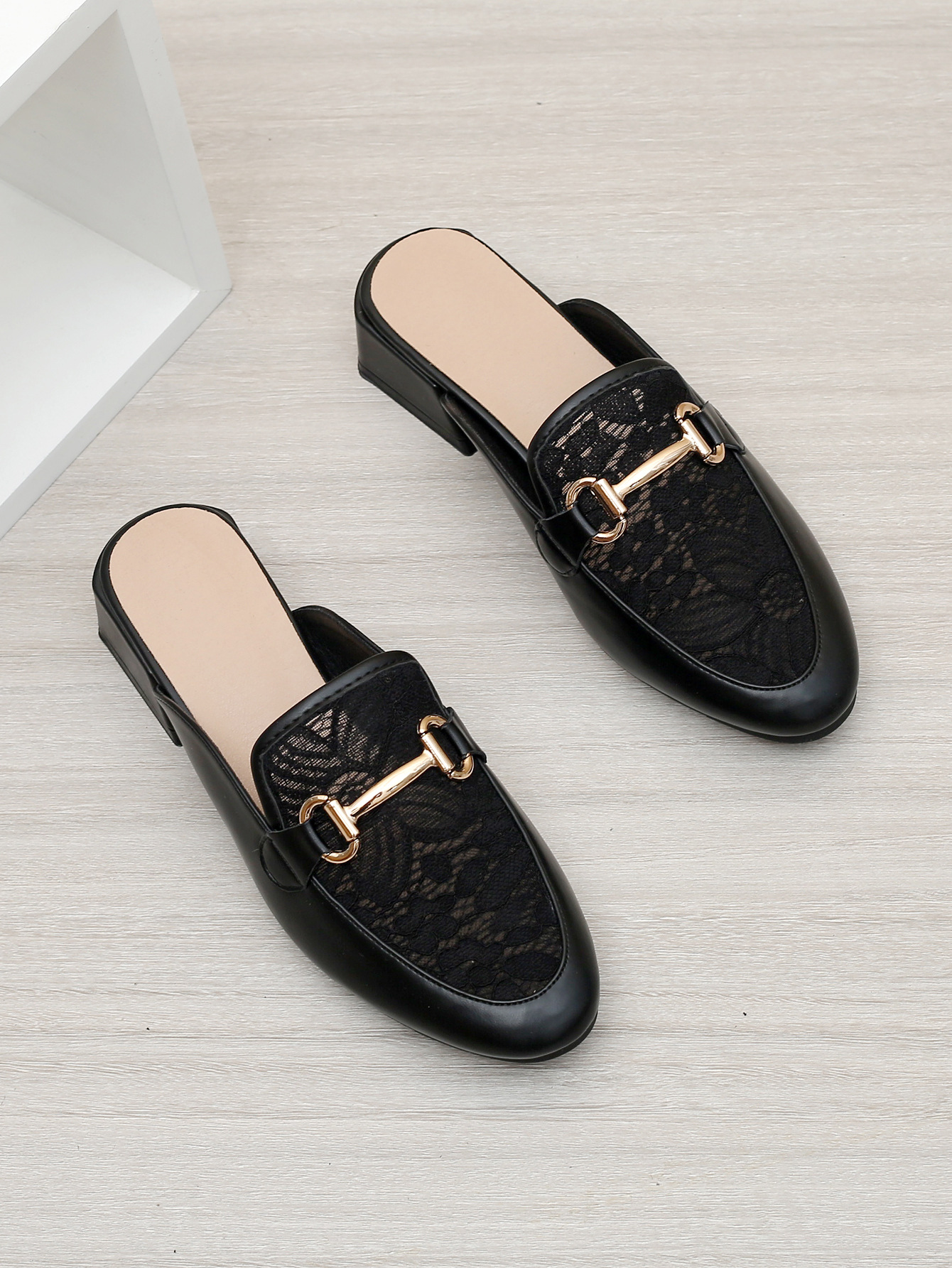 Az új 2023-as női félig csúszásmentes, középsarkú, lezser, divatos Baotou vastag sarkú Muller félcipő, külkereskedelem, nagykereskedelem_voghion.com