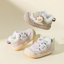 2025年冬季新款加绒学步鞋女宝宝软底大棉鞋皮面男宝防滑耐磨童鞋