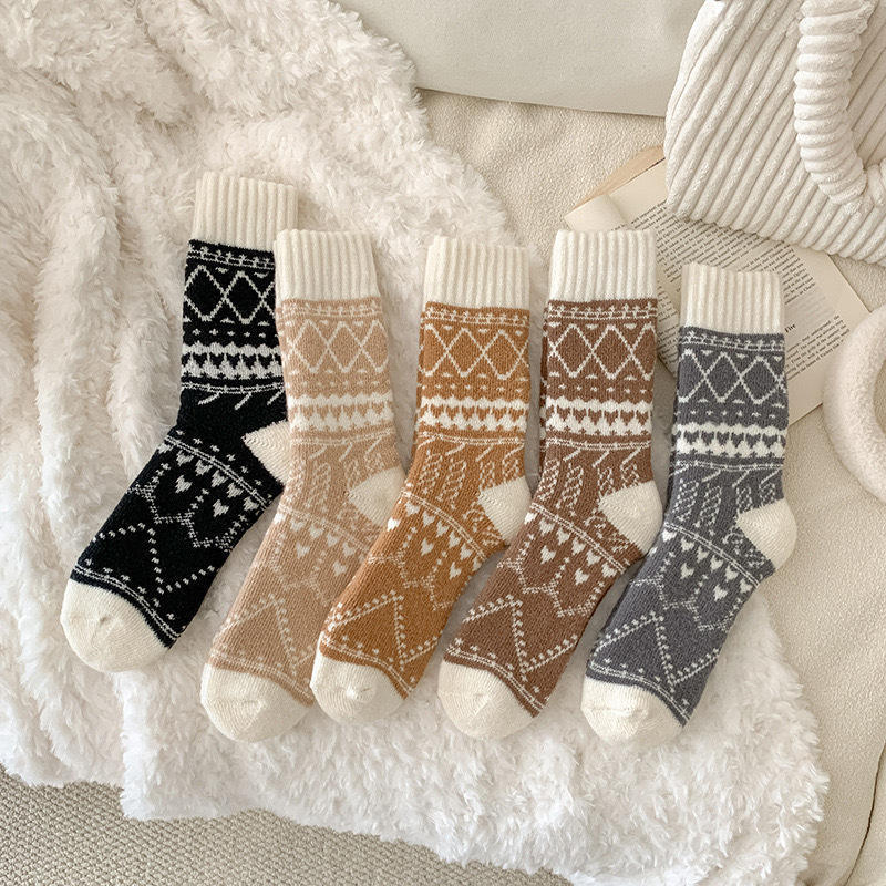 Wholesale Women's Mid-Winter Calf Wool Socks with Wool Lining and Thickened Super Casual Crew-Length Design