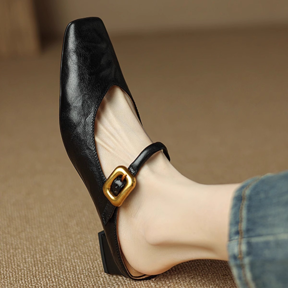 Chao no sur ~ adelgazamiento V boca retrógrada de botón de oro universal Baotou Mary Zhen sandalias de medio trapezo para mujeres de verano usar mueller zapatillas frías