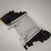 散热器厂家直销适用于大众进口增压中冷器 CRAFTER Bus