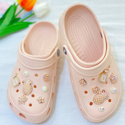 Cross-border hole shoes DIY shoe flower buckle pearl versatile flowers water diamond detachable fit hole shoes decoration buckle