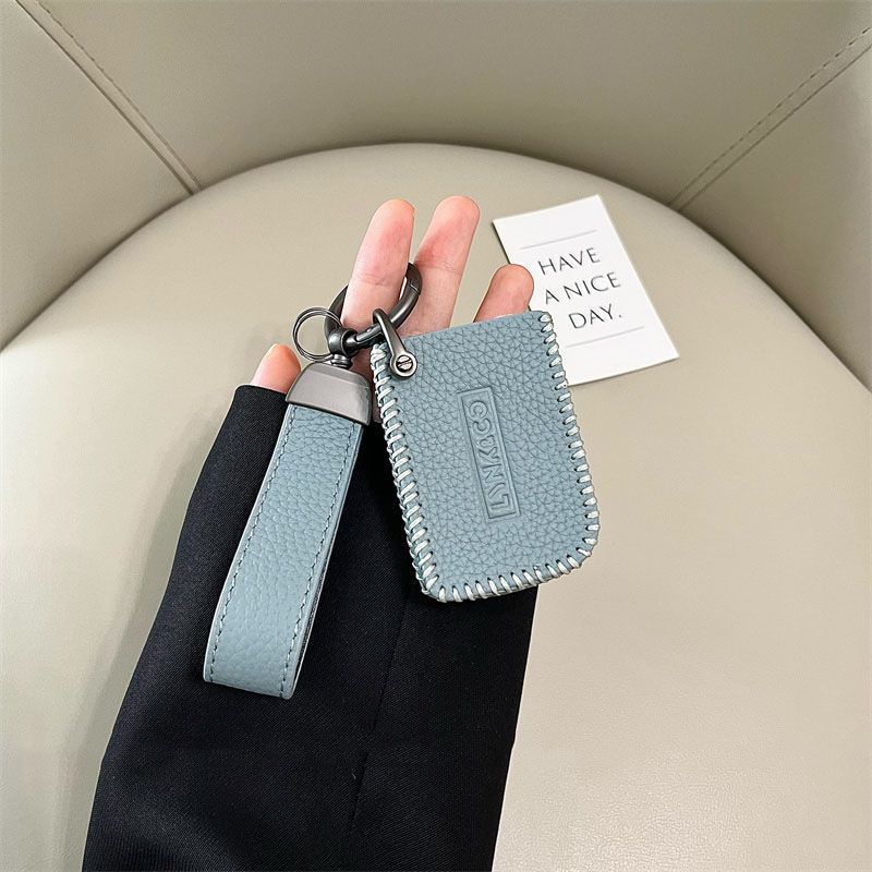 Suitable for Lynk & Co 03 Key Cover 06 05 07 01 02 09 High-End Car Key Chain Shell Bag Cute Men and Women