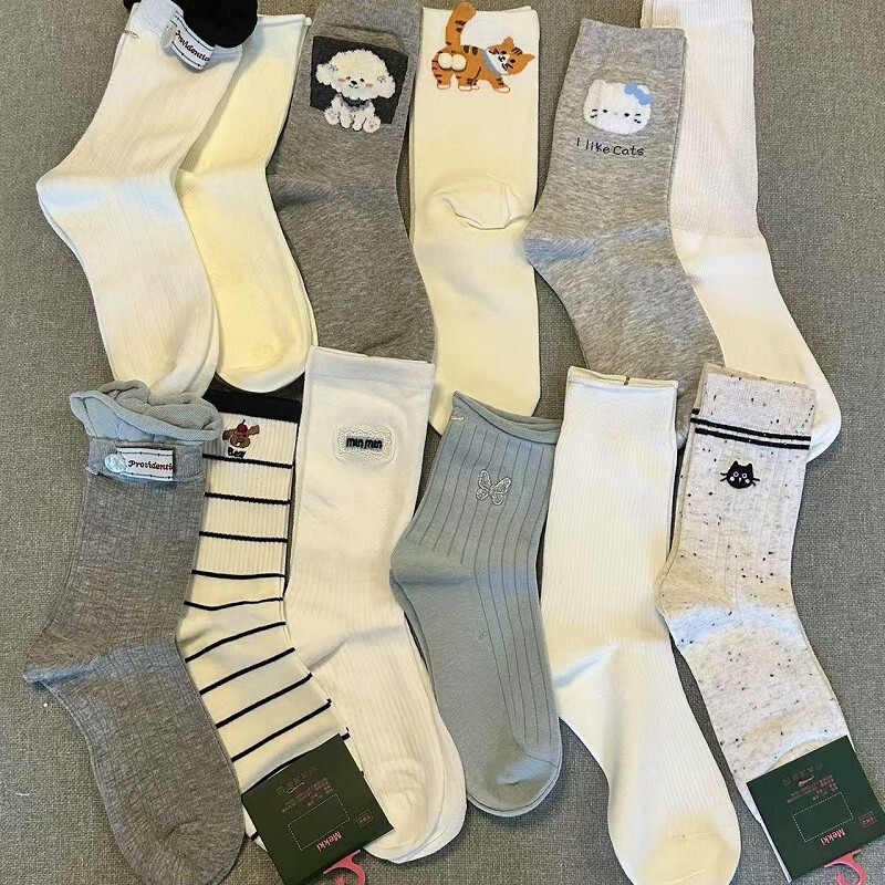 Trendy Mid-Calf Socks for Women with Cute Cartoon Animal Stripes and Lace, Korean Style College Long Slouch Socks