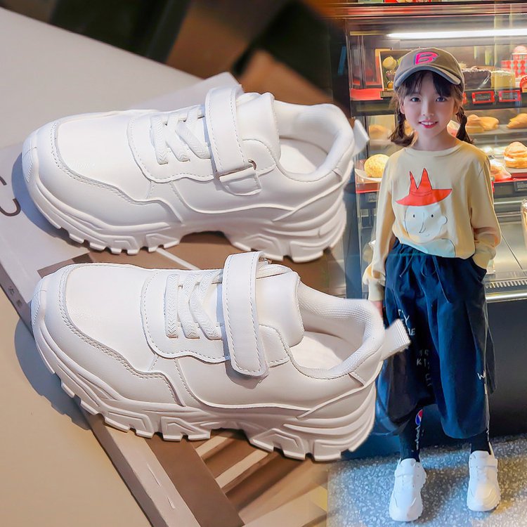 Children's demi-season sneakers