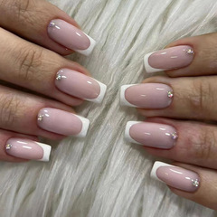 Mid-long square minimalist white French-style nail art with diamonds, wearable pink and sweet girl false nails