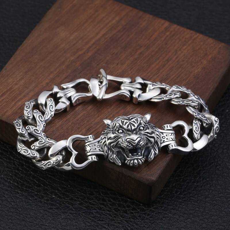 Bracelet Yintai Silver Craft Personalized Rattan Pattern Bracelet Style Retro Creative Tiger Head s925 Pure Male