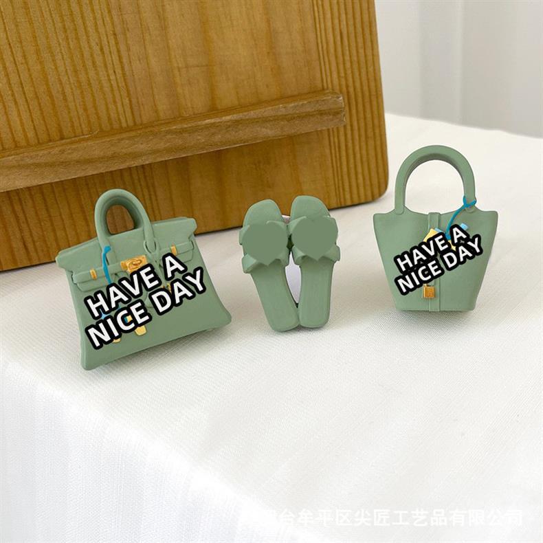 Popular car air freshener, realistic replica of trendy bags and shoes, car air vent decoration, diffuser stone, simple and high-end