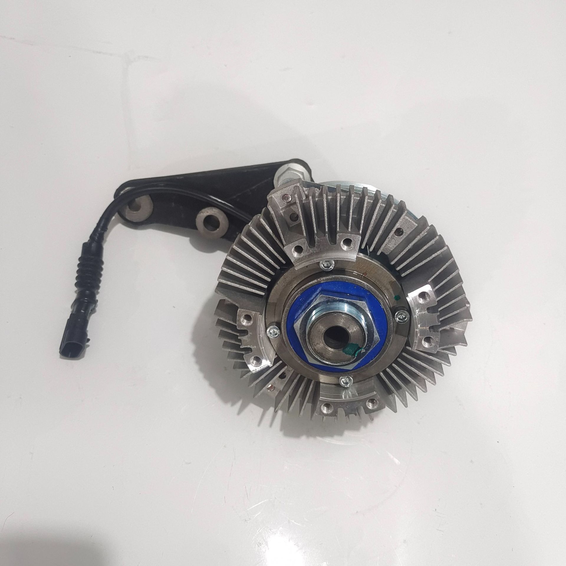 Iveco Ousheng Baodi F1A2.3 Fan Electromagnetic Clutch Fan Coupler 5801974598